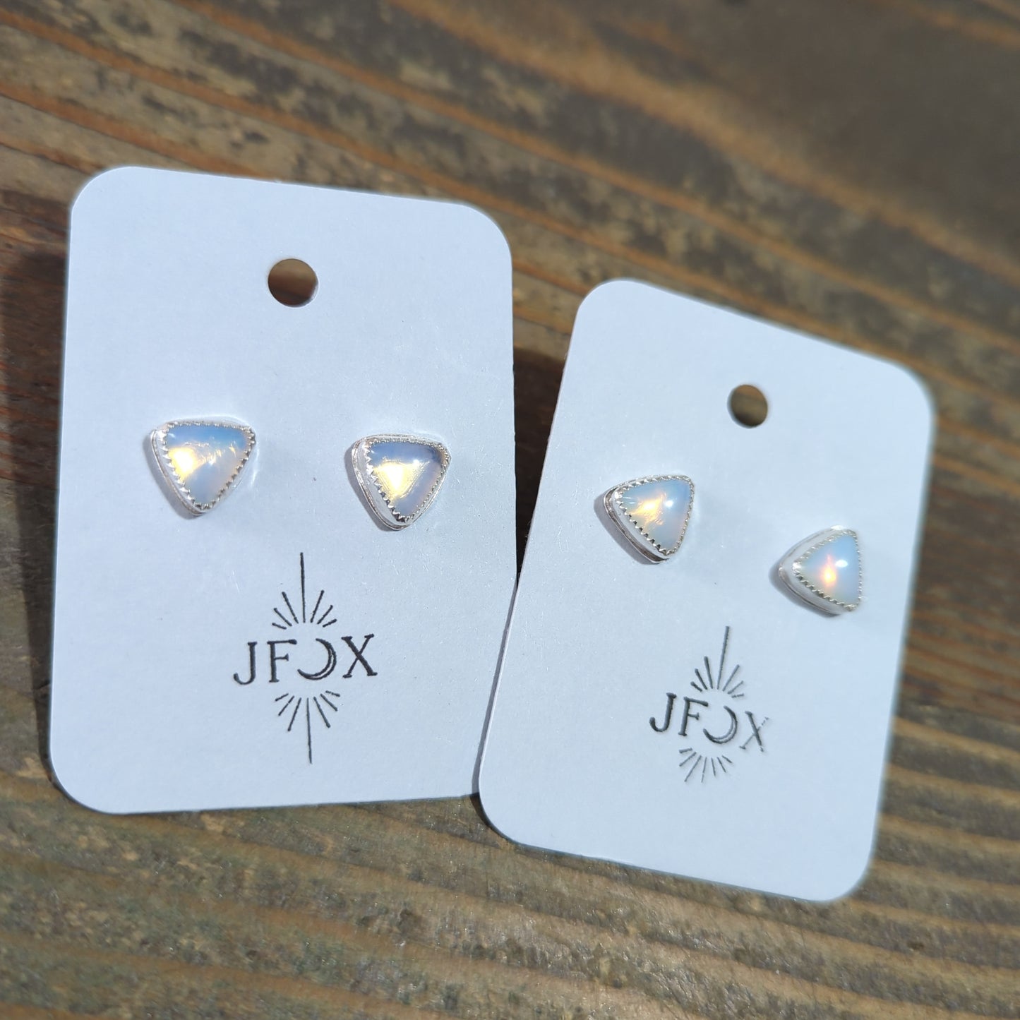 Pendientes triangulares Opalite Trillion (MTO)