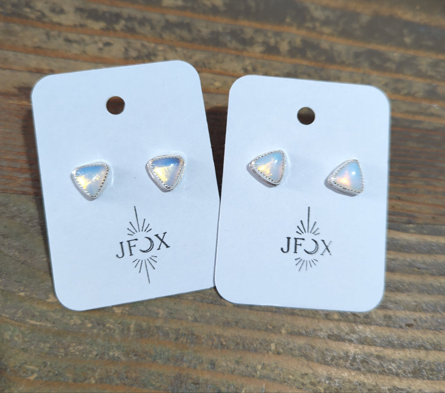 Pendientes triangulares Opalite Trillion (MTO)