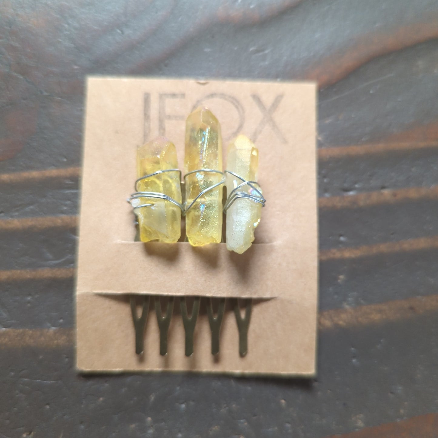 Peineta pequeña de cristal de cuarzo amarillo