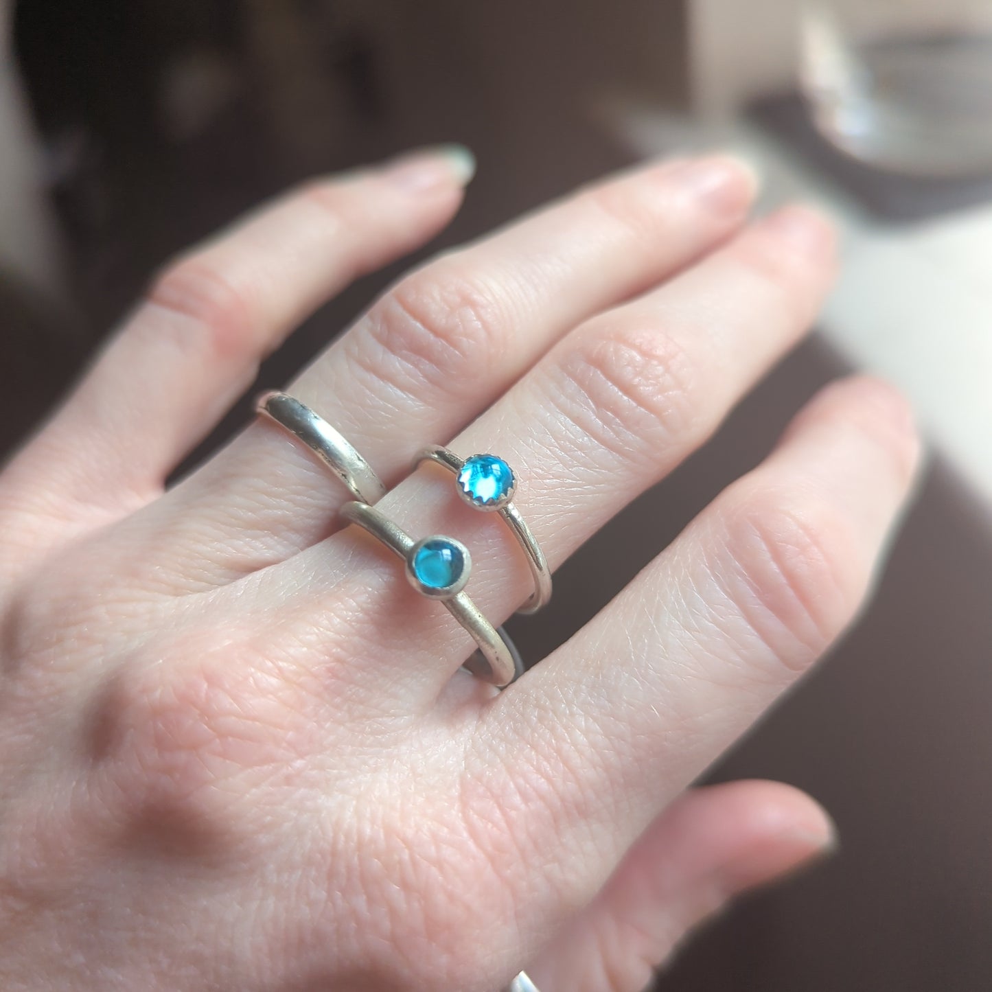 Anillo apilable de plata de vidrio azul vintage de 5 mm (varios tamaños disponibles) MTO