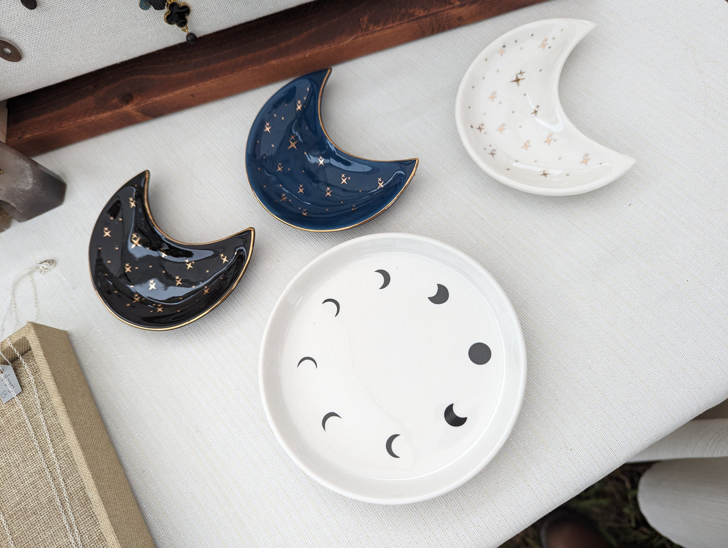 Plato de baratijas de luna creciente (3 colores disponibles)