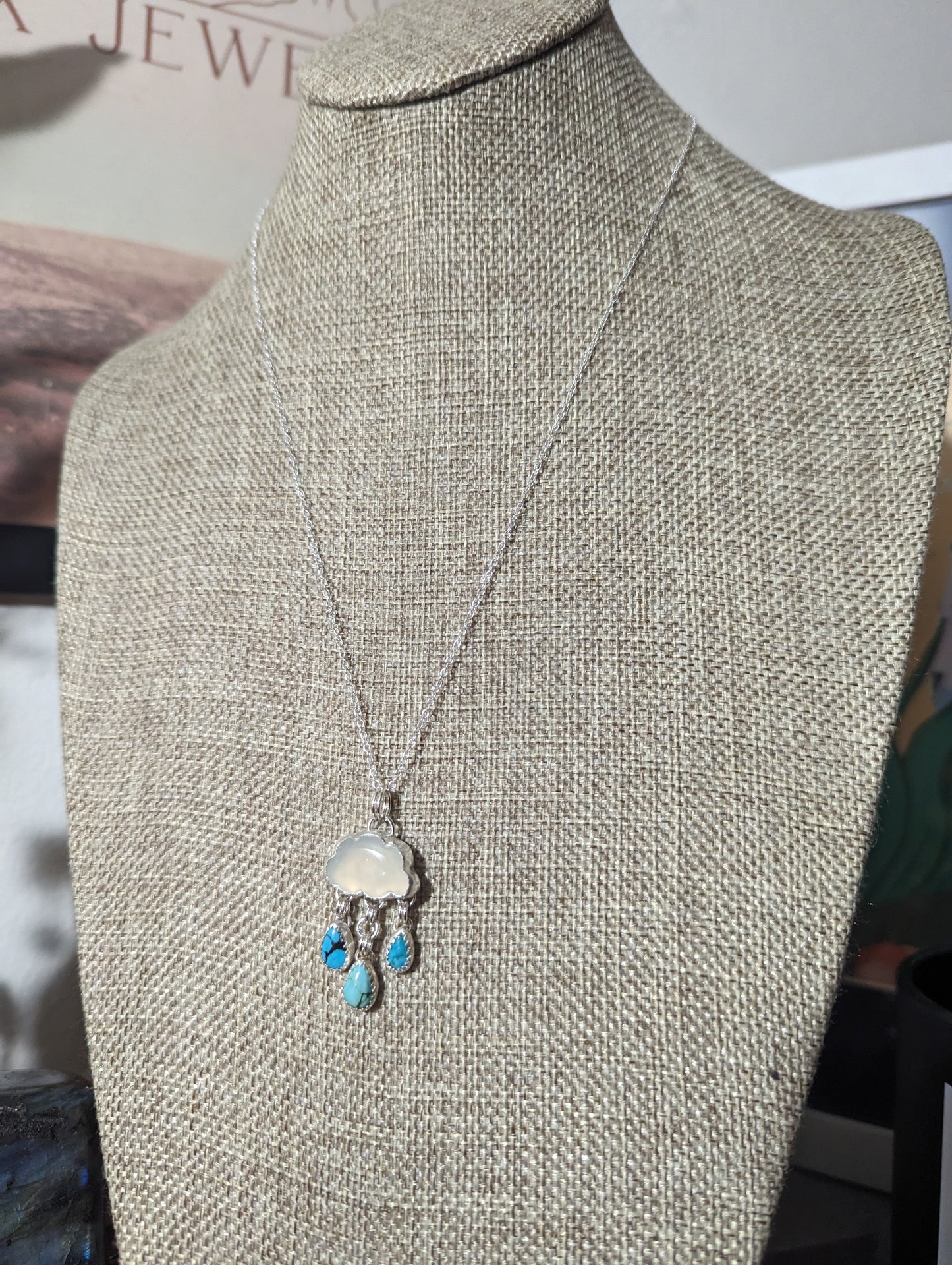 Collar de plata de ley con gotas de piedra lunar y turquesa (MTO)