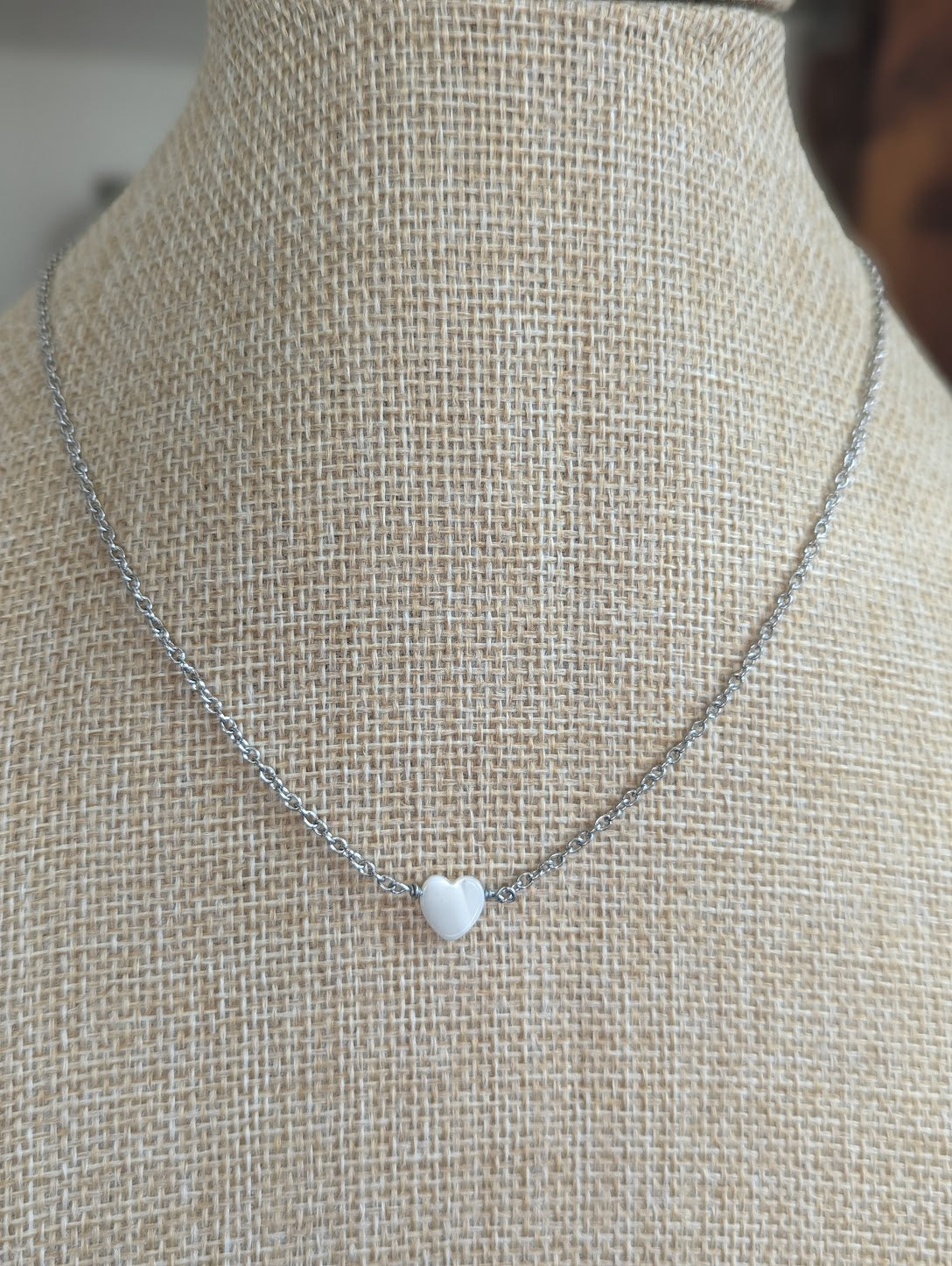 Collar de corazón de nácar (oro o plata)