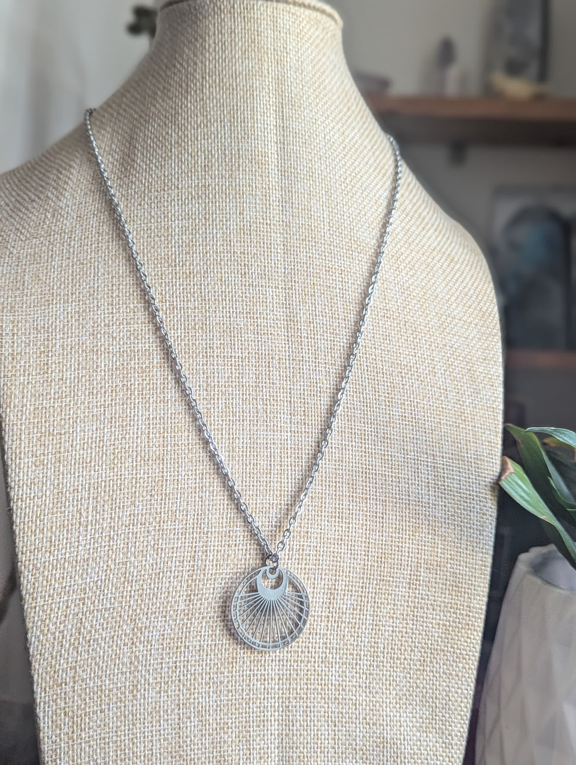 Collar de acero inoxidable Moonrays (oro o plata)