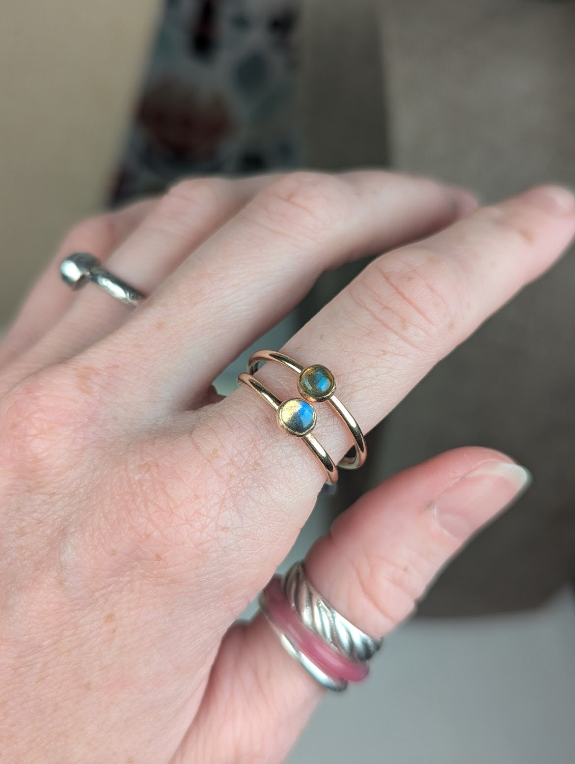 Anillo apilable de labradorita de 5 mm y 14 kGF (varios tamaños disponibles)