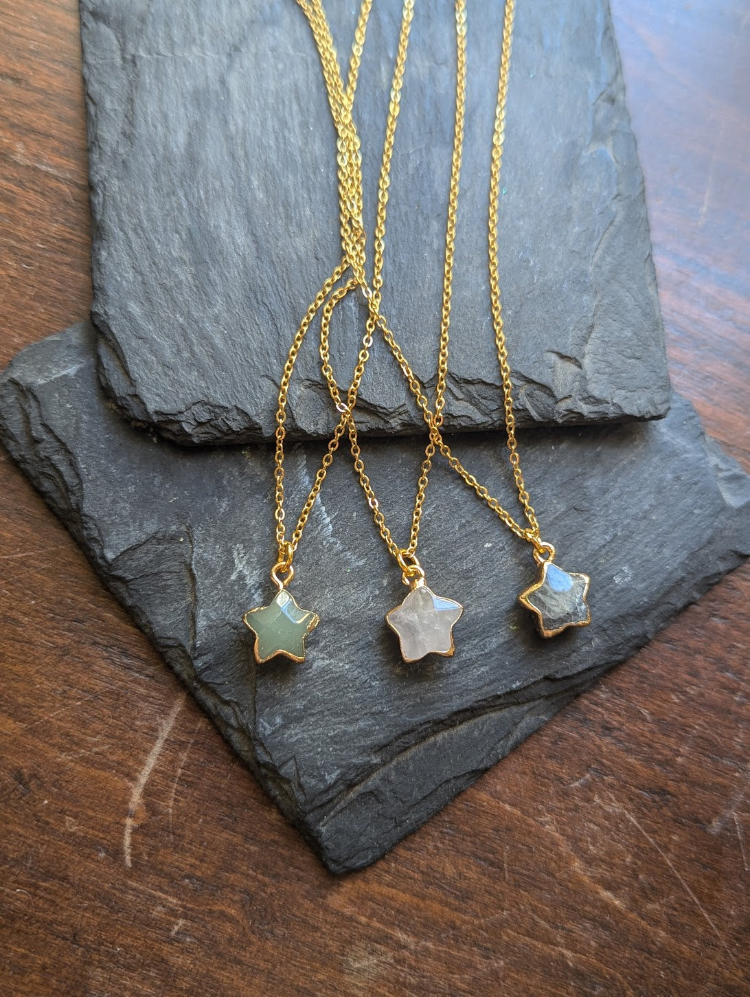 Collar de oro con estrellas de piedras preciosas (3 opciones de piedras)