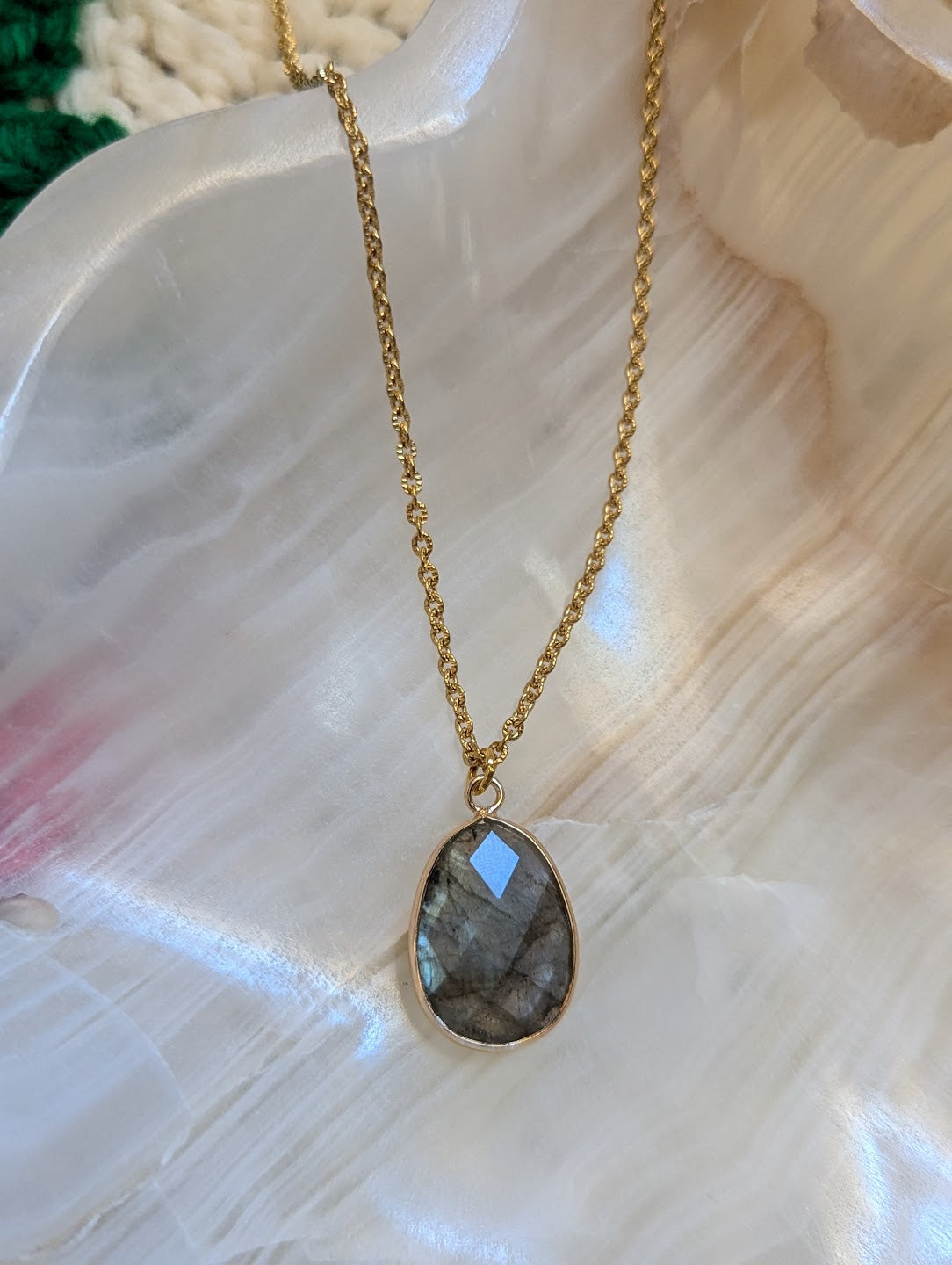Faceted Large Labradorite Gold Necklace