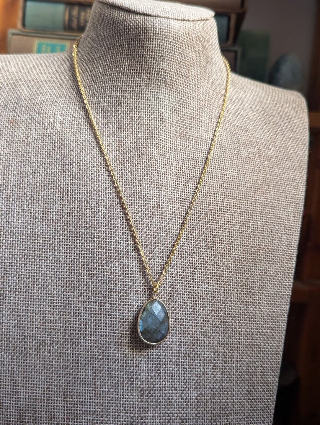 Faceted Large Labradorite Gold Necklace