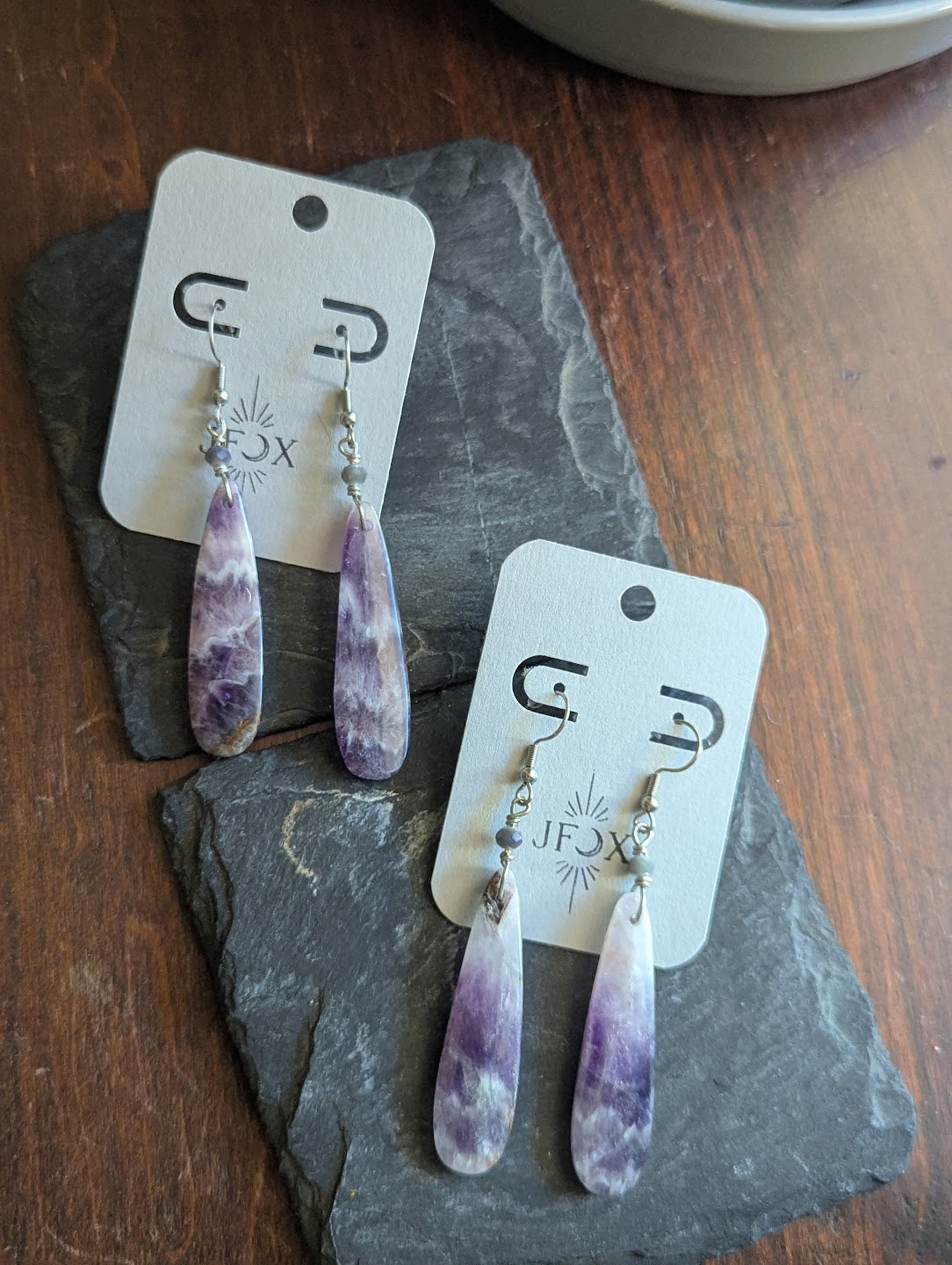 Pendientes de lágrima de amatista Chevron
