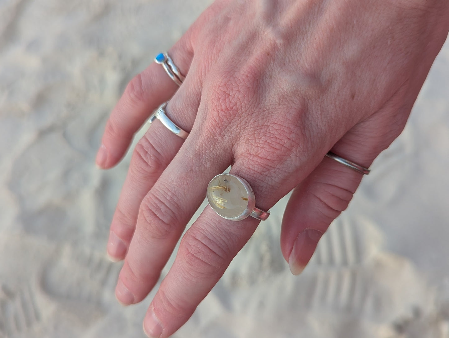 Anillo de plata de ley con cuarzo rutilado dorado - Talla 6.5
