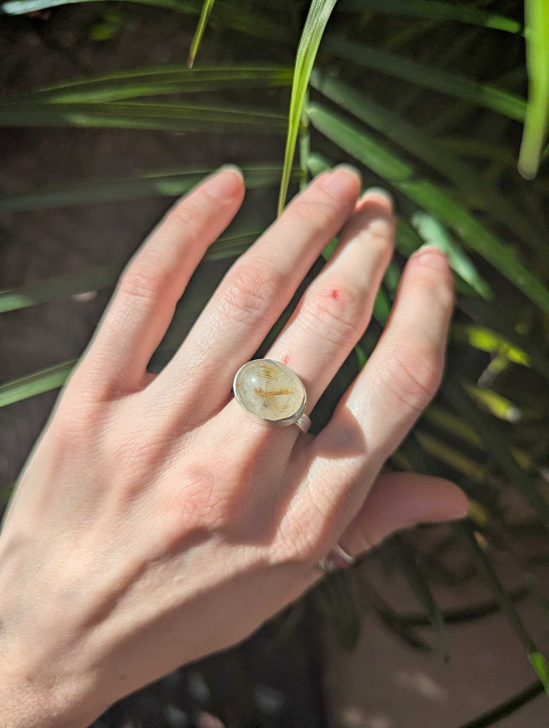 Anillo de plata de ley con cuarzo rutilado dorado - Talla 6.5