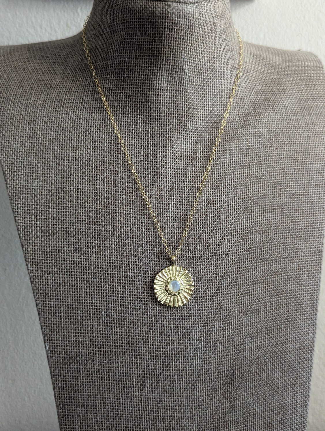 Collar de perla de sol de 14 kGF