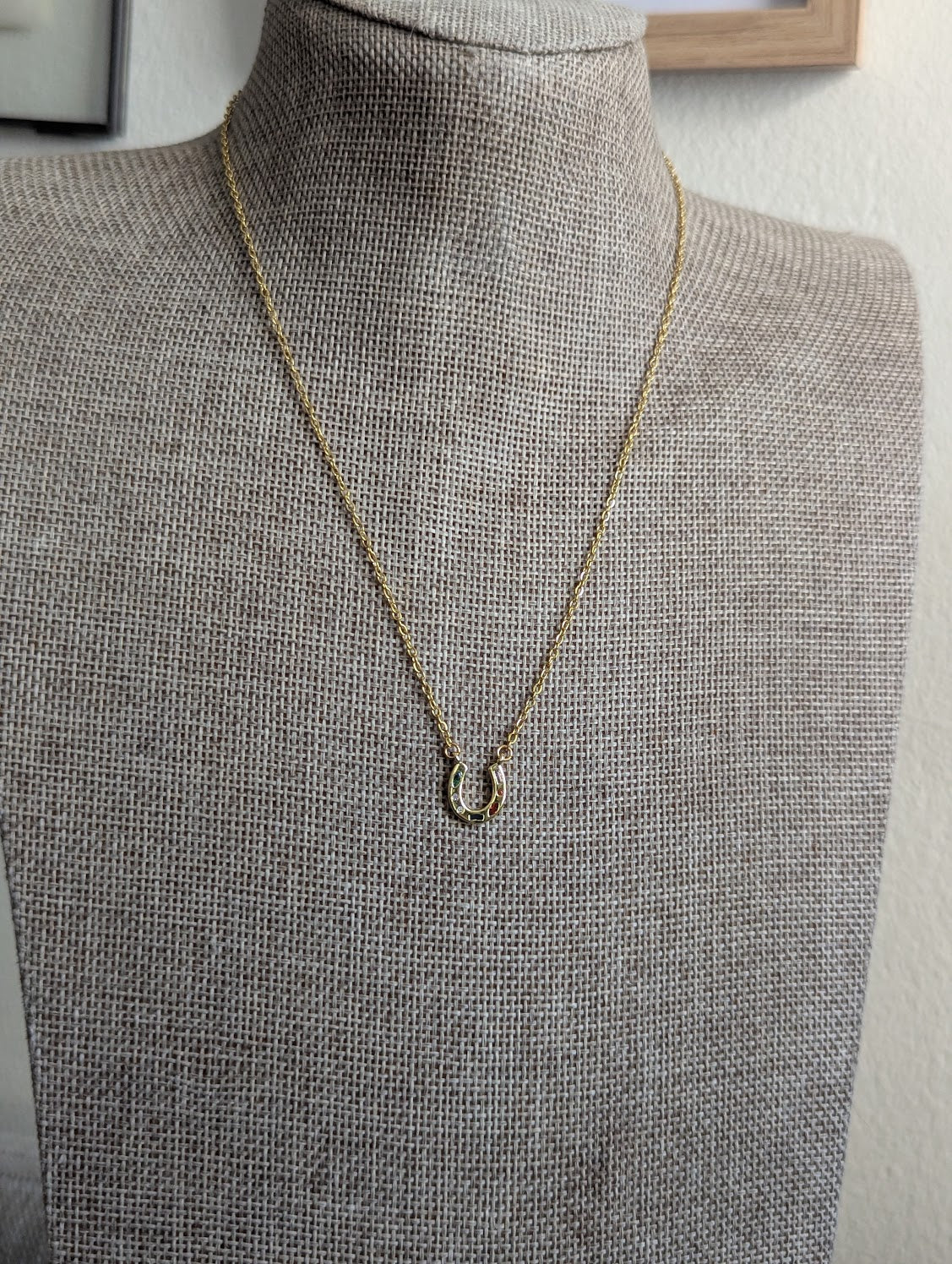 Gold Gemmy Horseshoe Necklace