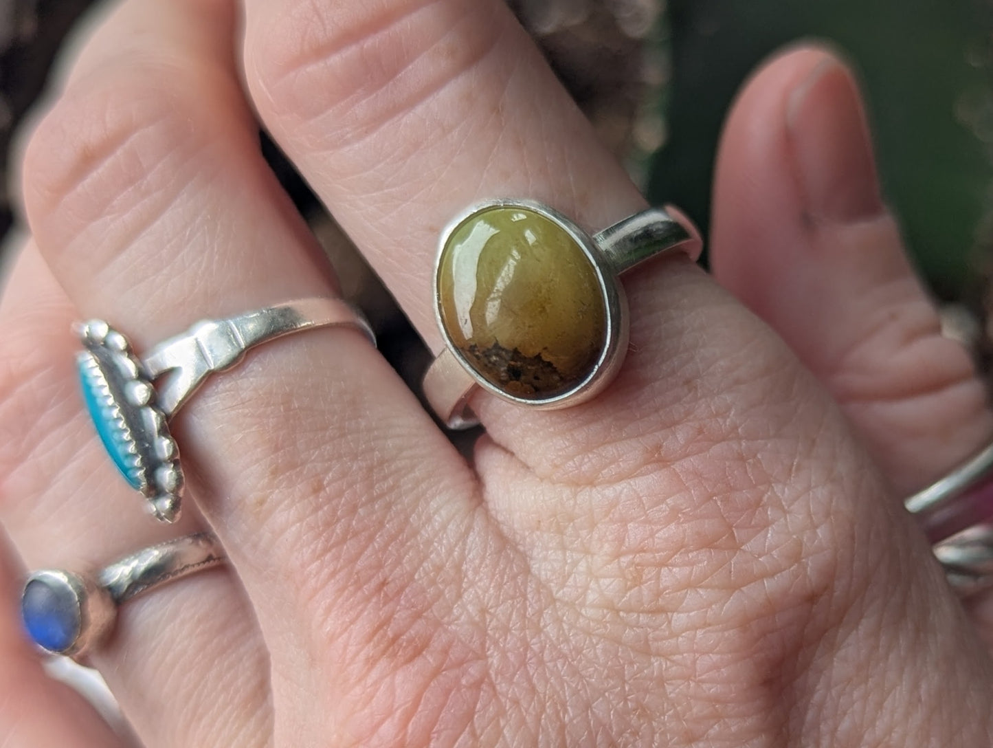 Green Oval Turquoise Silver Ring - Size 9.5