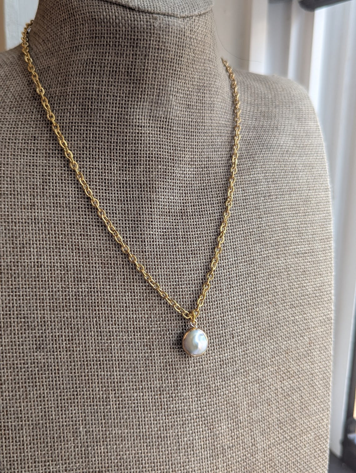 Pink Freshwater Pearl Gold Necklace
