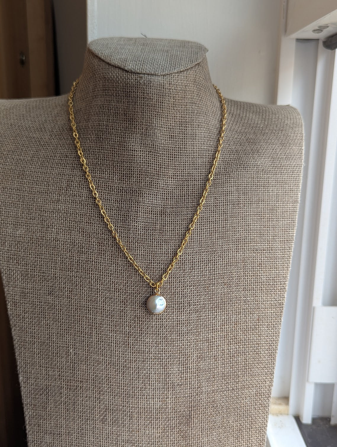 Pink Freshwater Pearl Gold Necklace