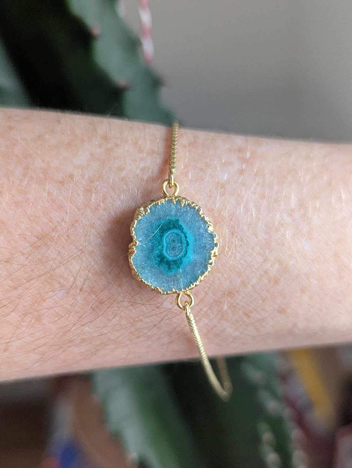 Green Agate Slice Gold Slider Bracelet