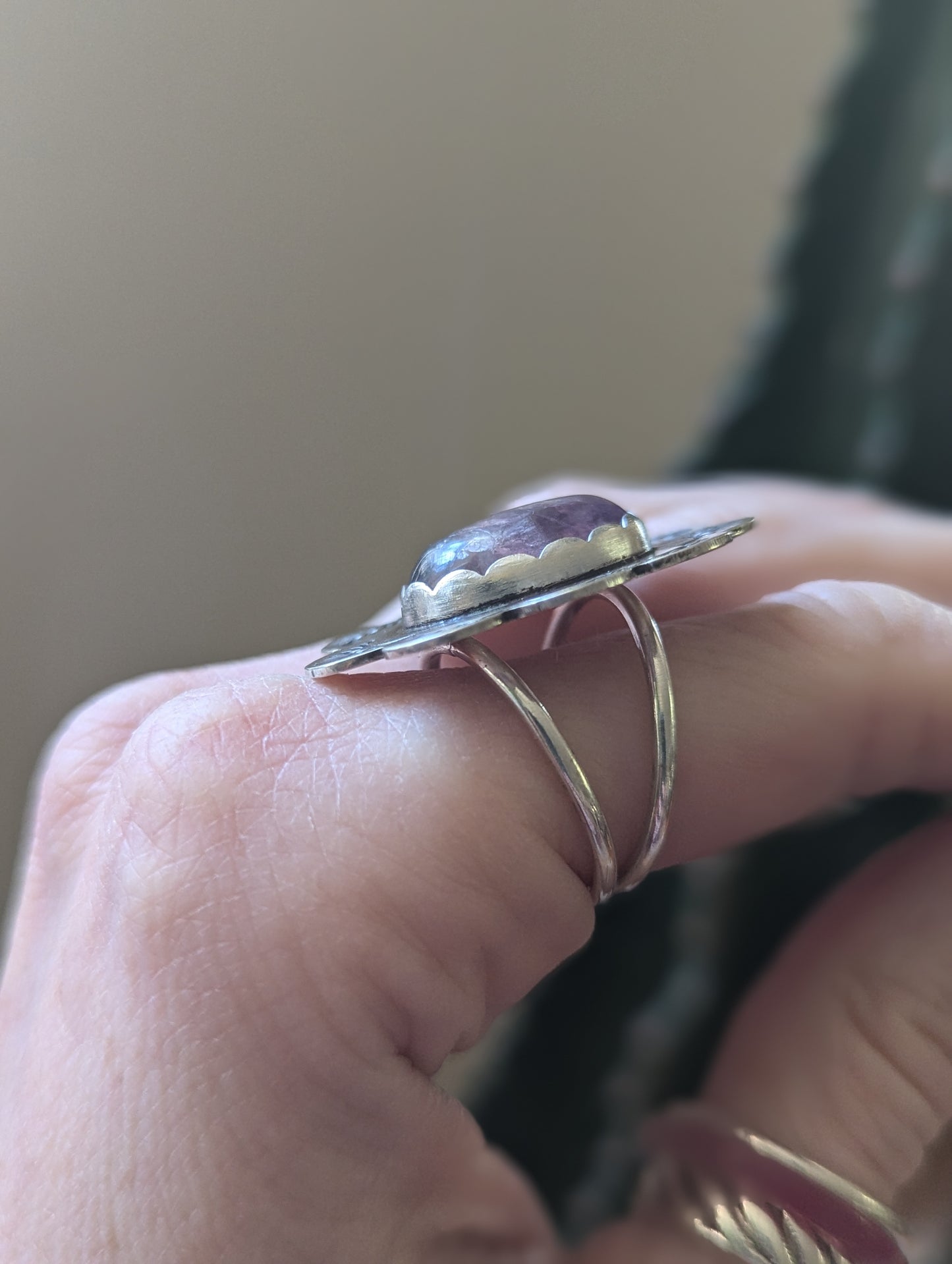 Anillo de plata de ley con flor de fluorita - Talla 7.5