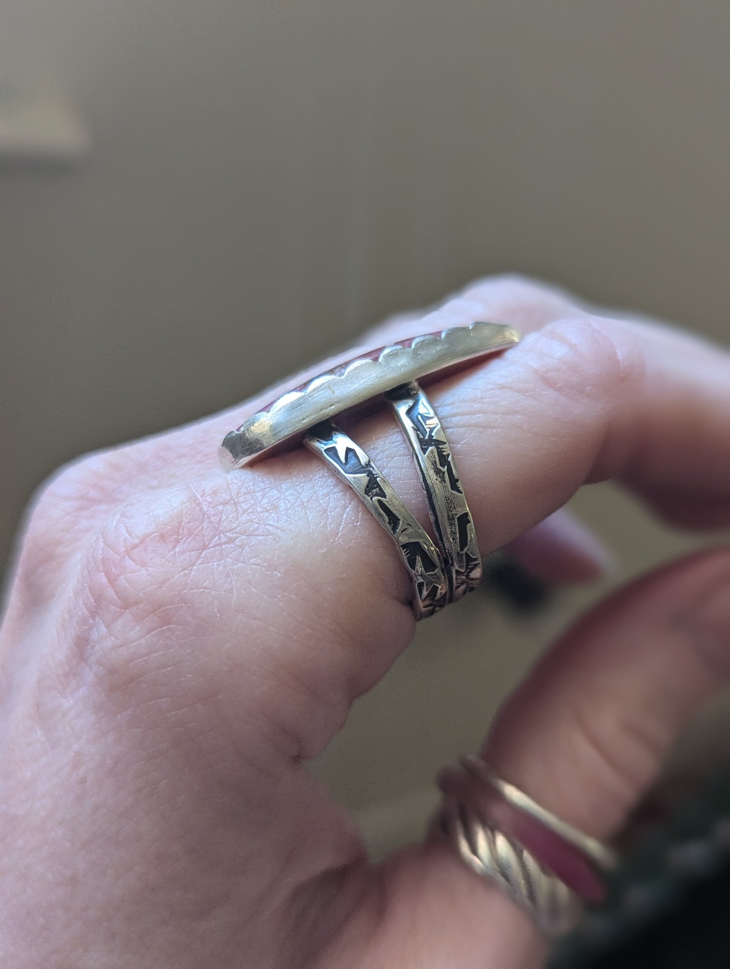 Anillo de plata de ley con forma de lágrima de cobalto y calcita - Talla 8
