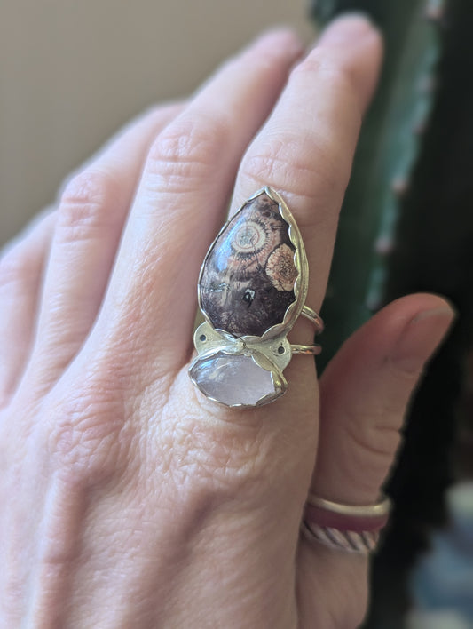 Anillo de plata de ley con riolita y calcedonia lavanda - Talla 7