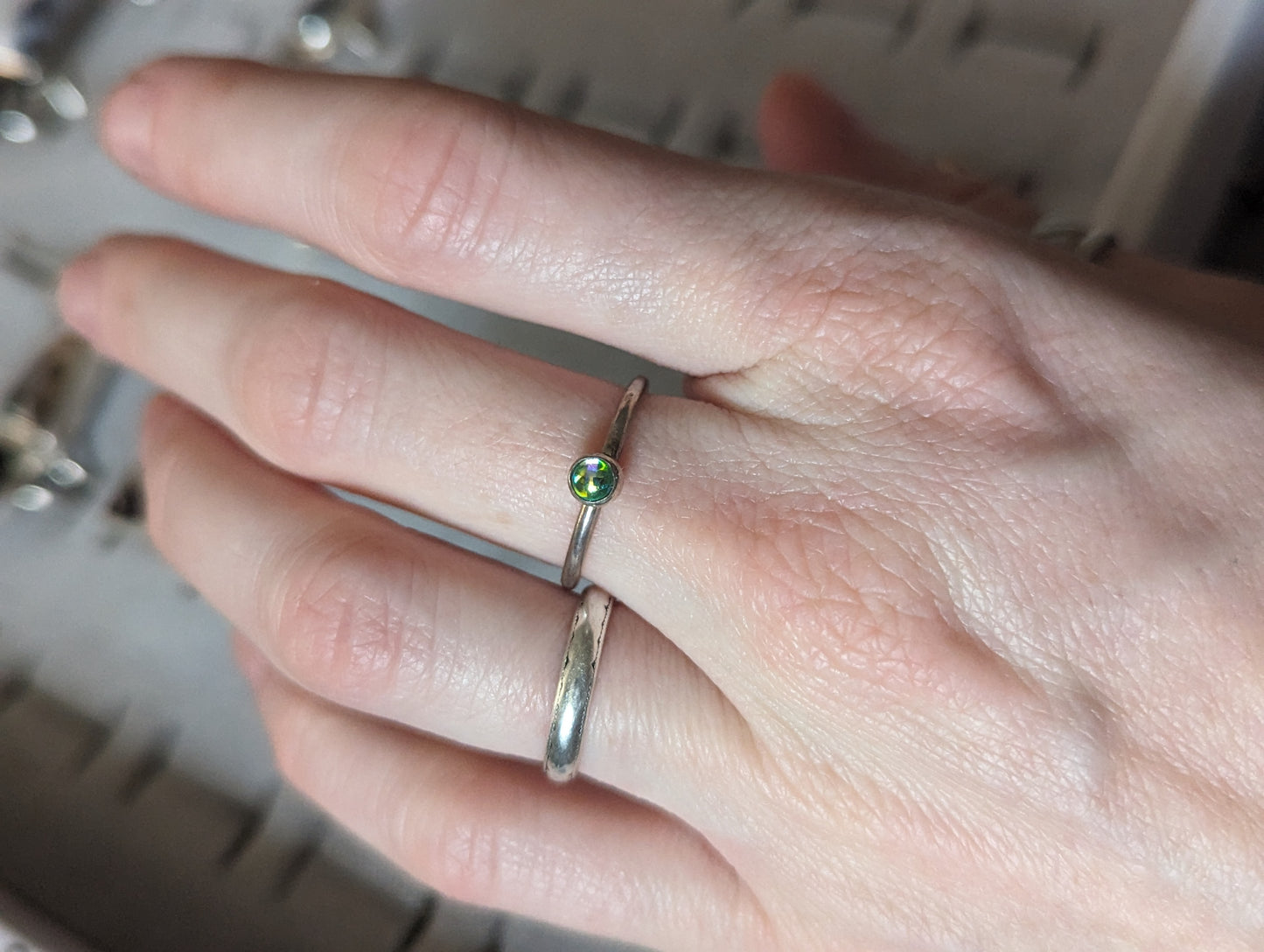 4mm Vintage Green Aura Glass Sterling Silver Stacker Ring - Size 6