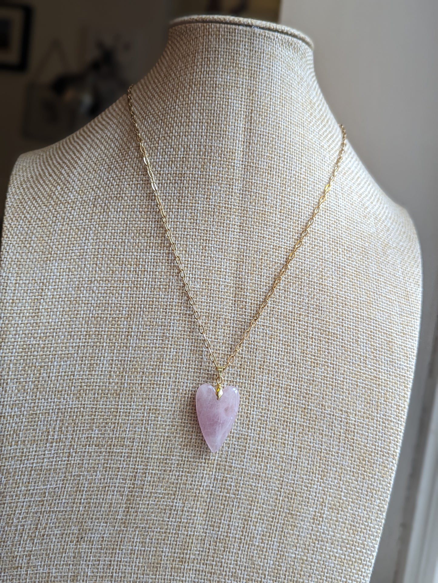 Colgante de corazón de cuarzo rosa (plata u oro) de acero inoxidable