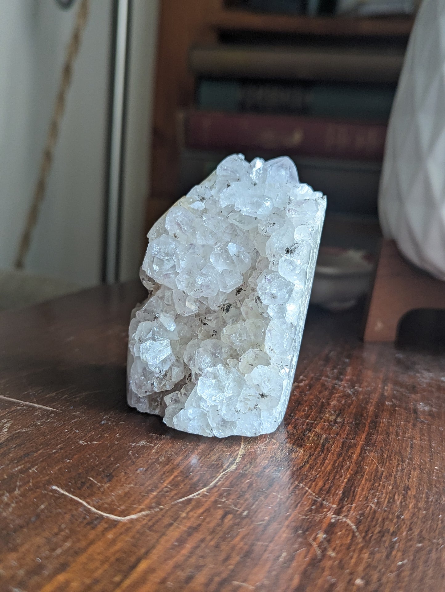 Huevo de cristal druzy de bolsillo pulido