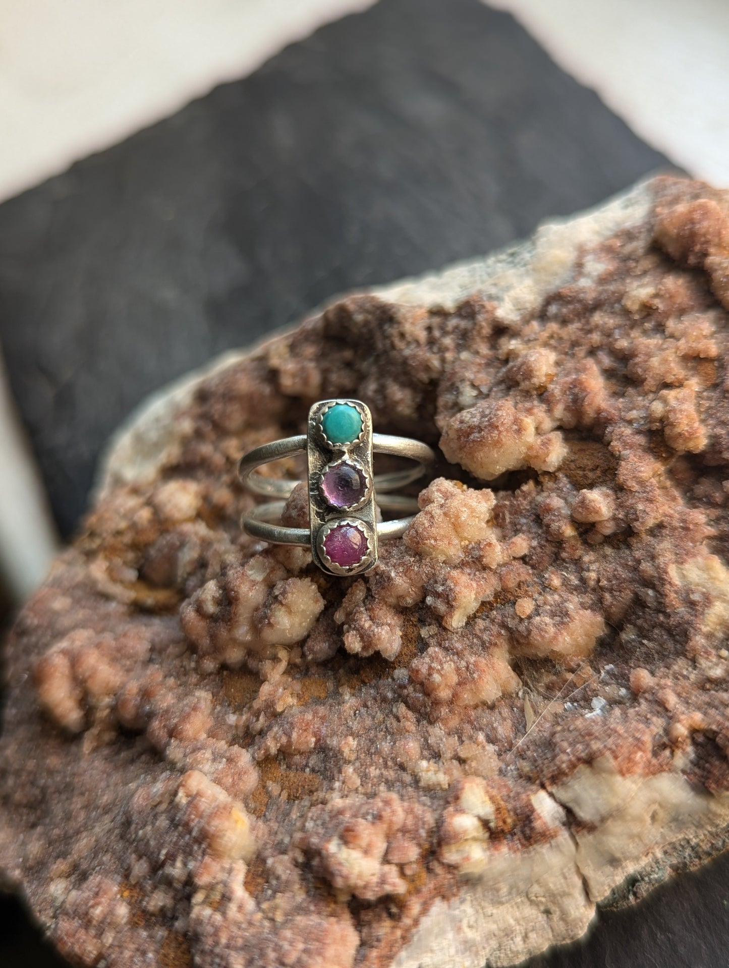 Anillo trío de zafiro, amatista y turquesa - Talla 6