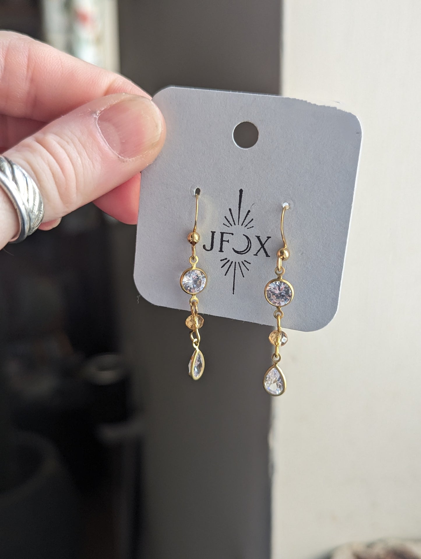 Pendientes de oro con circonitas cúbicas de cristal
