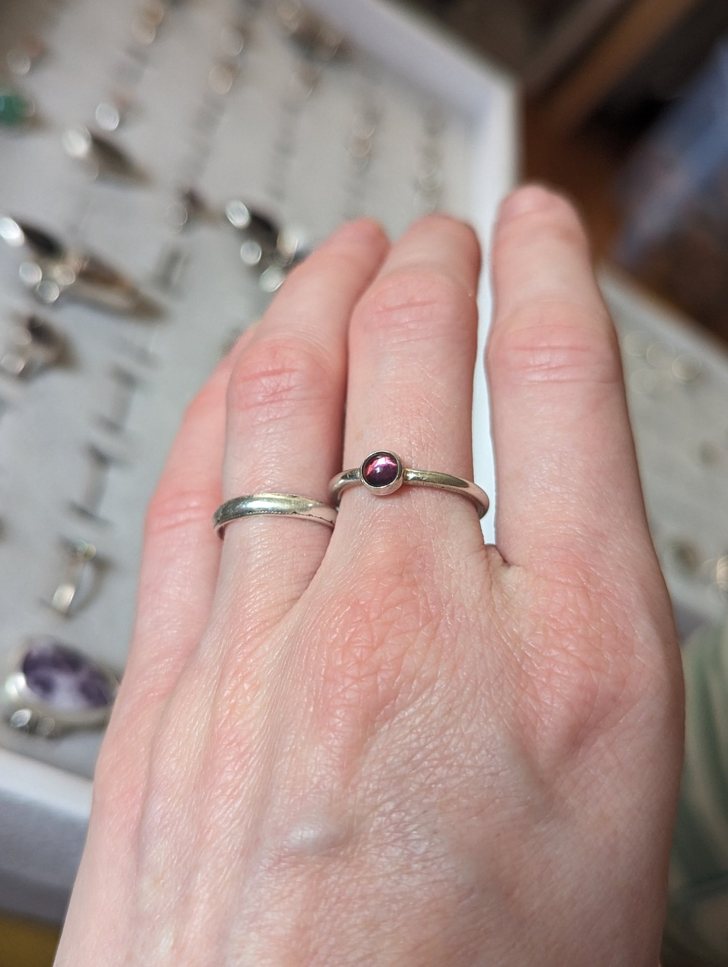 Anillo vintage de cristal morado de ley de 5 mm (varios tamaños disponibles MTO)