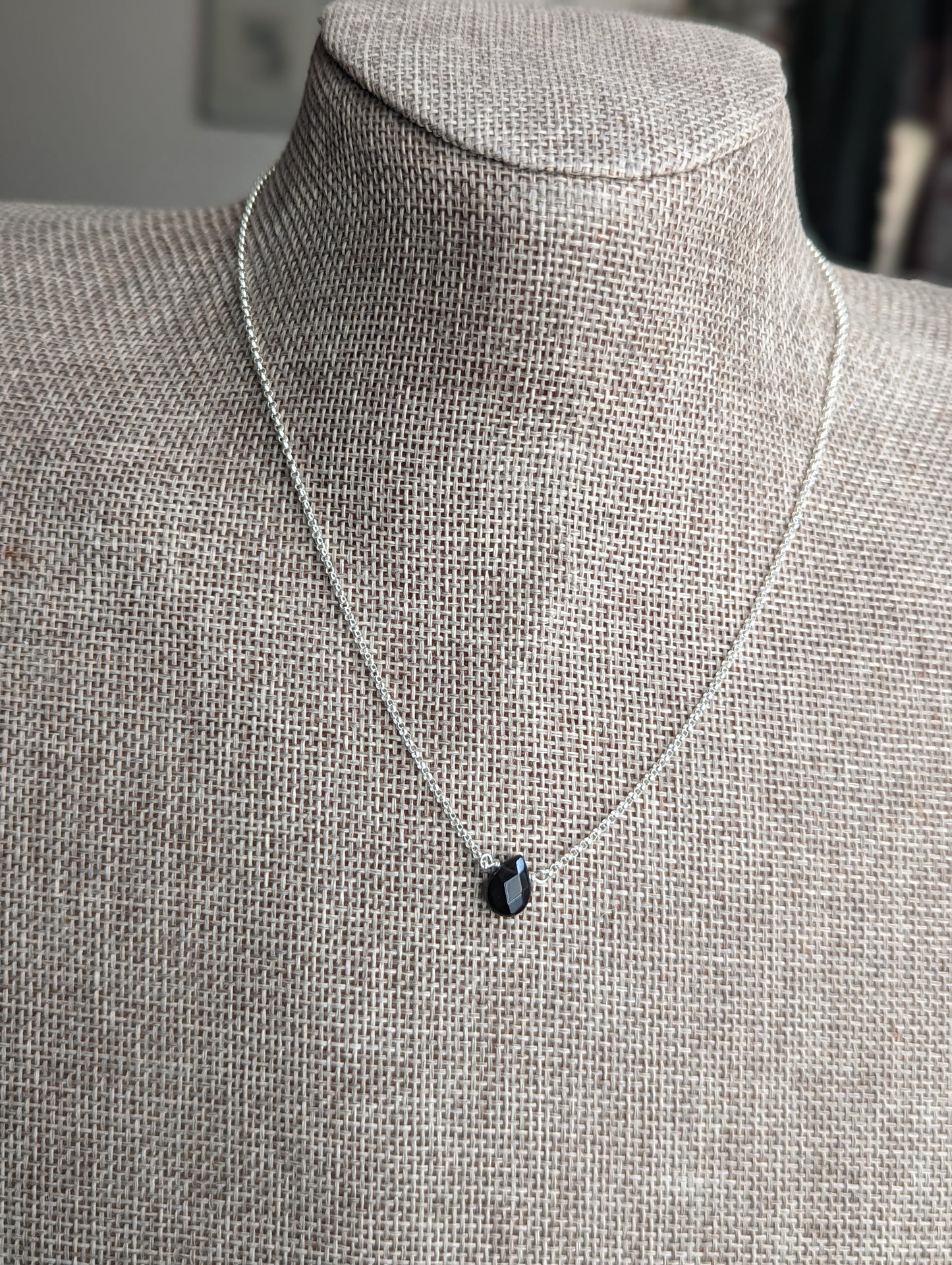 Lágrima de cuarzo ahumado - 14 kGF o plata esterlina