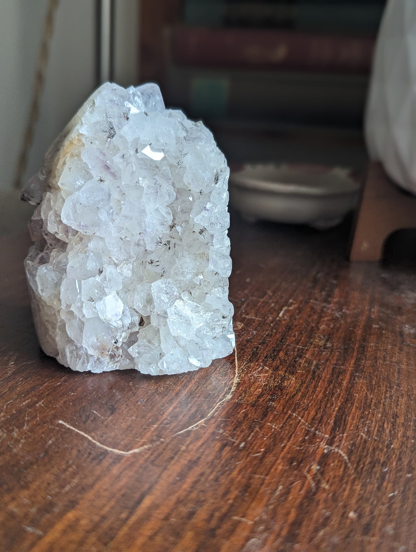 Huevo de cristal druzy de bolsillo pulido