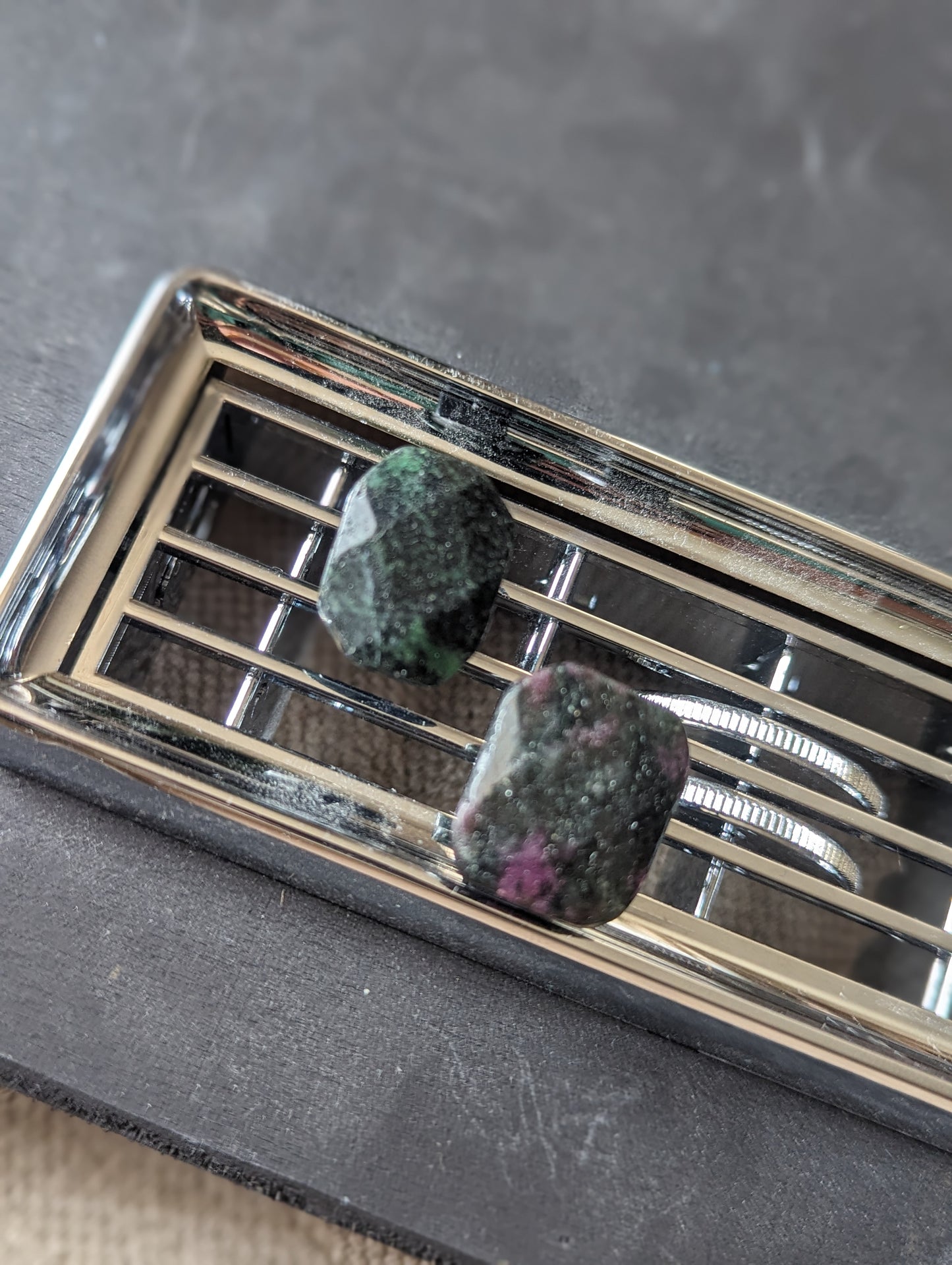Ruby Zoisite "Car-ma" Vent Clips