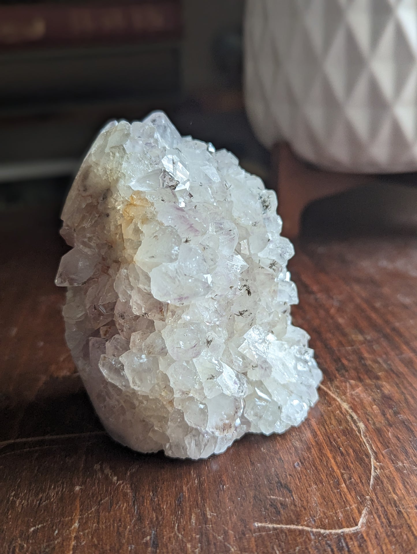 Huevo de cristal druzy de bolsillo pulido
