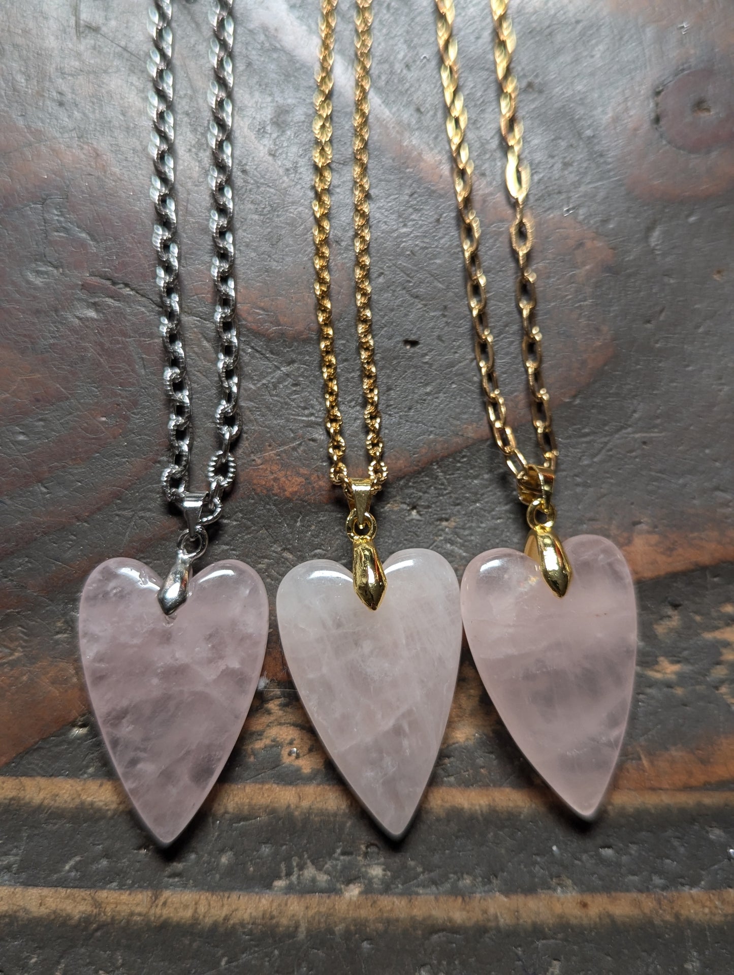 Colgante de corazón de cuarzo rosa (plata u oro) de acero inoxidable