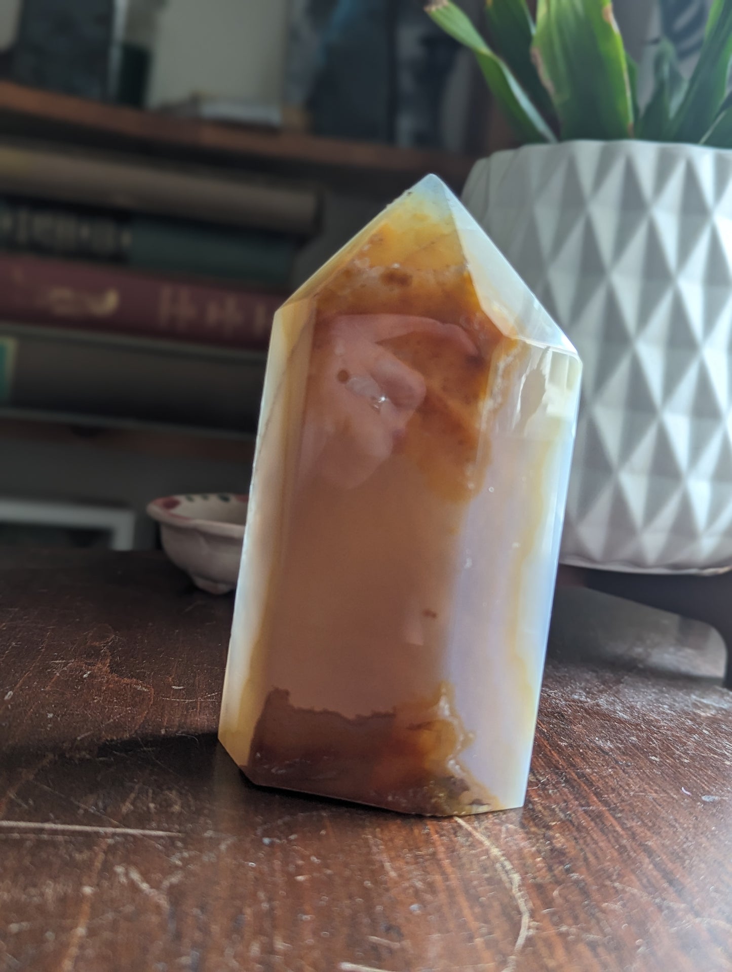 Torre de geoda de cristal druzy