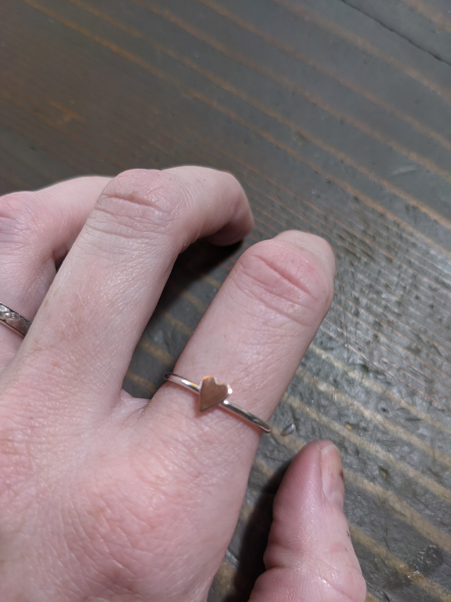 Anillo de corazón de cobre y plata de ley (hecho a pedido)