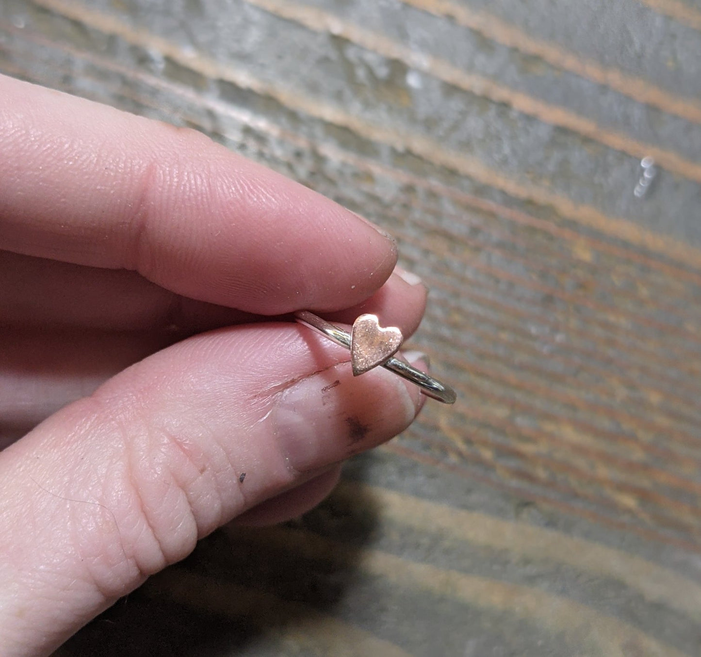 Anillo de corazón de cobre y plata de ley (hecho a pedido)