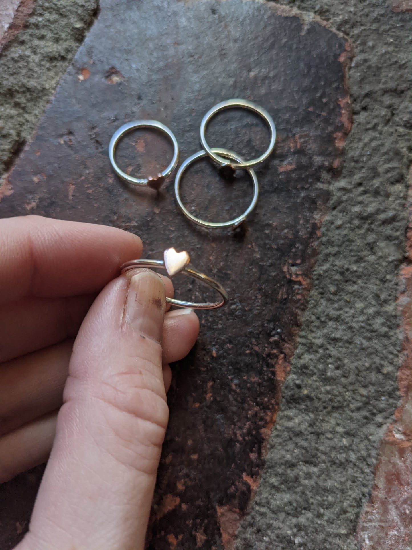 Anillo de corazón de cobre y plata de ley (hecho a pedido)