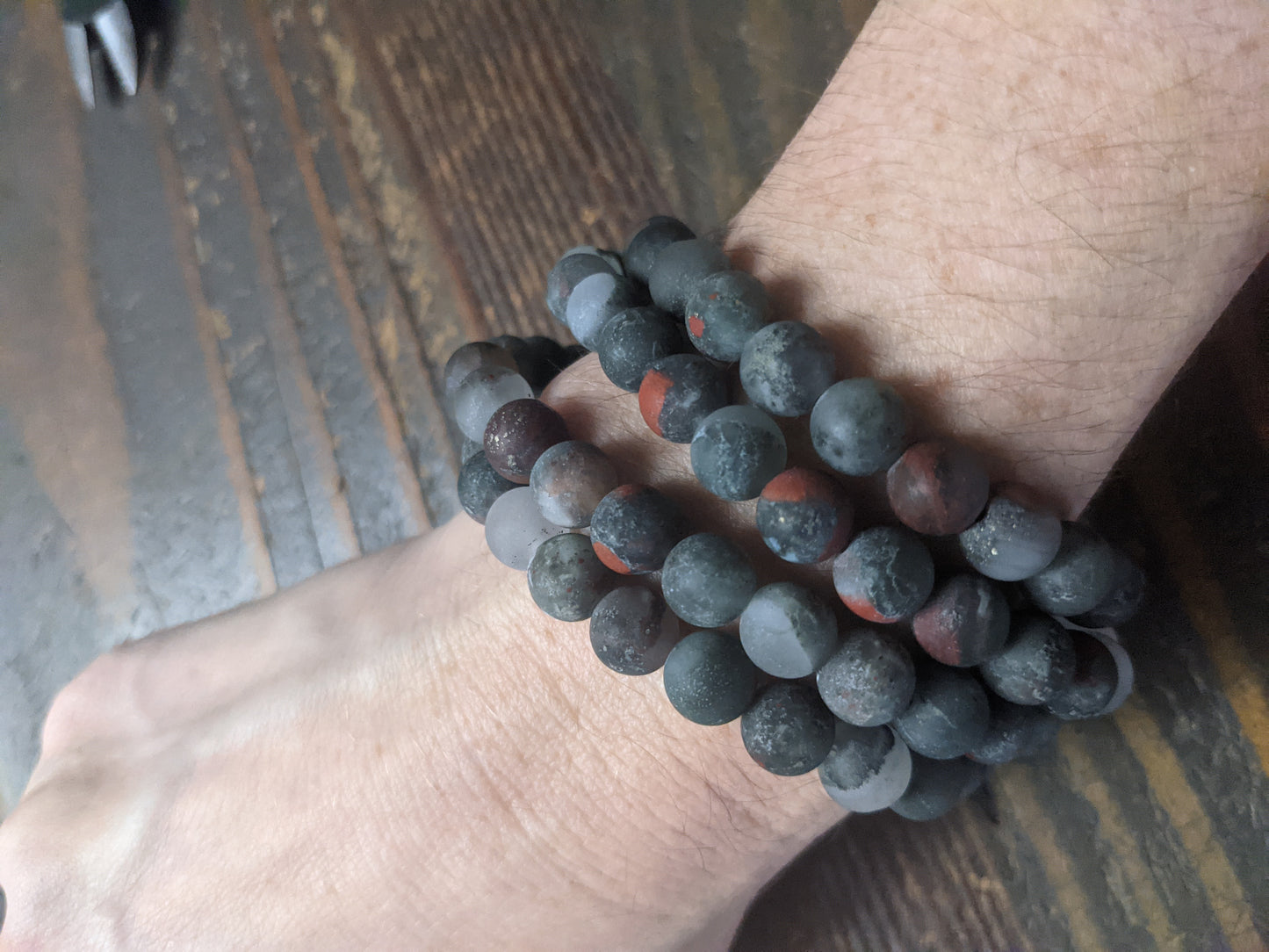 Pulsera de piedra de sangre africana (varios tamaños disponibles)