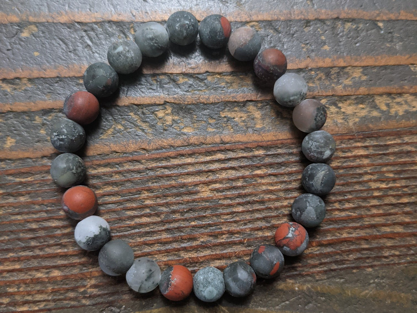 Pulsera de piedra de sangre africana (varios tamaños disponibles)