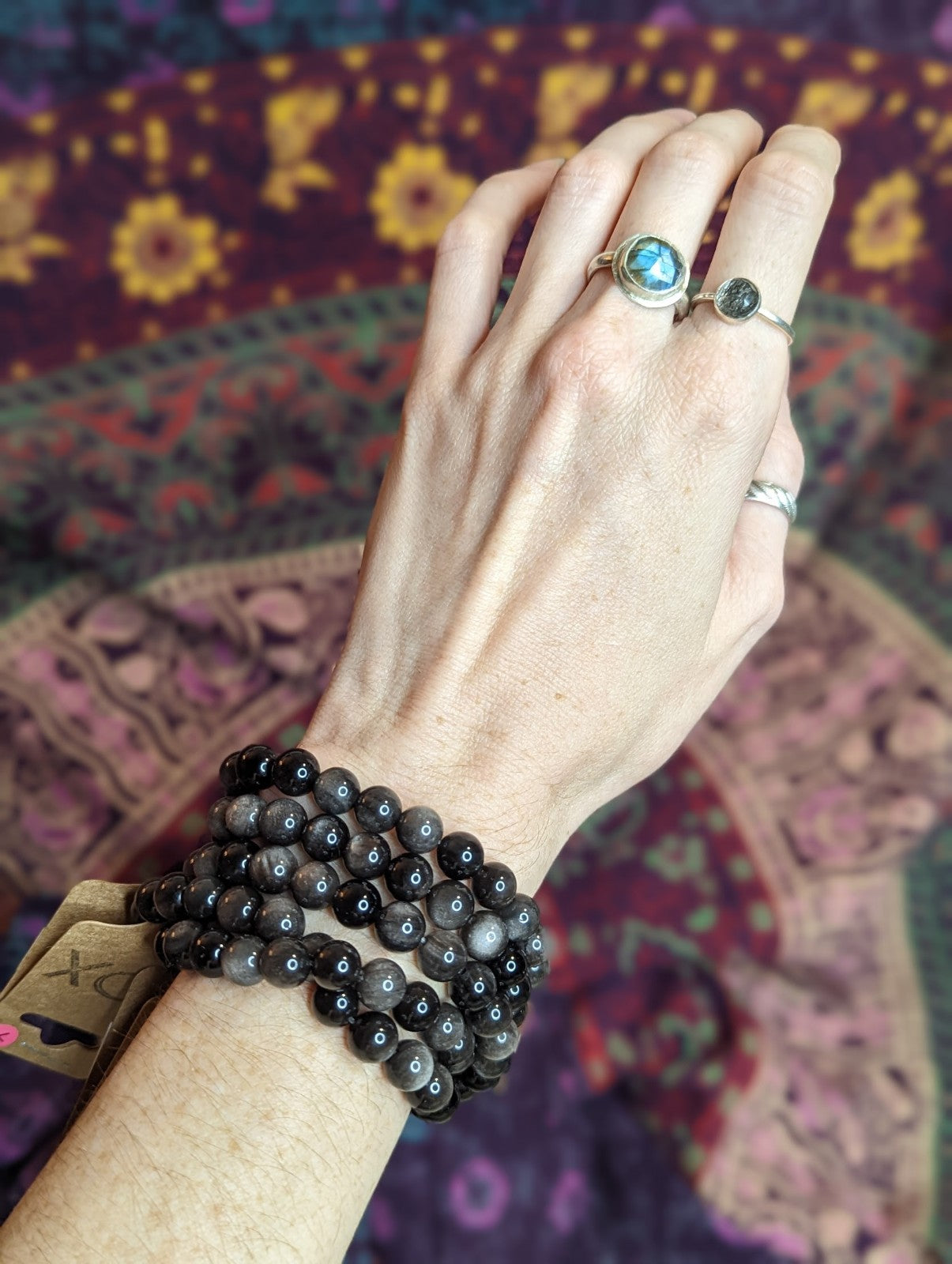 Pulsera de obsidiana con brillo plateado (varios tamaños disponibles) *Estilo retirado*