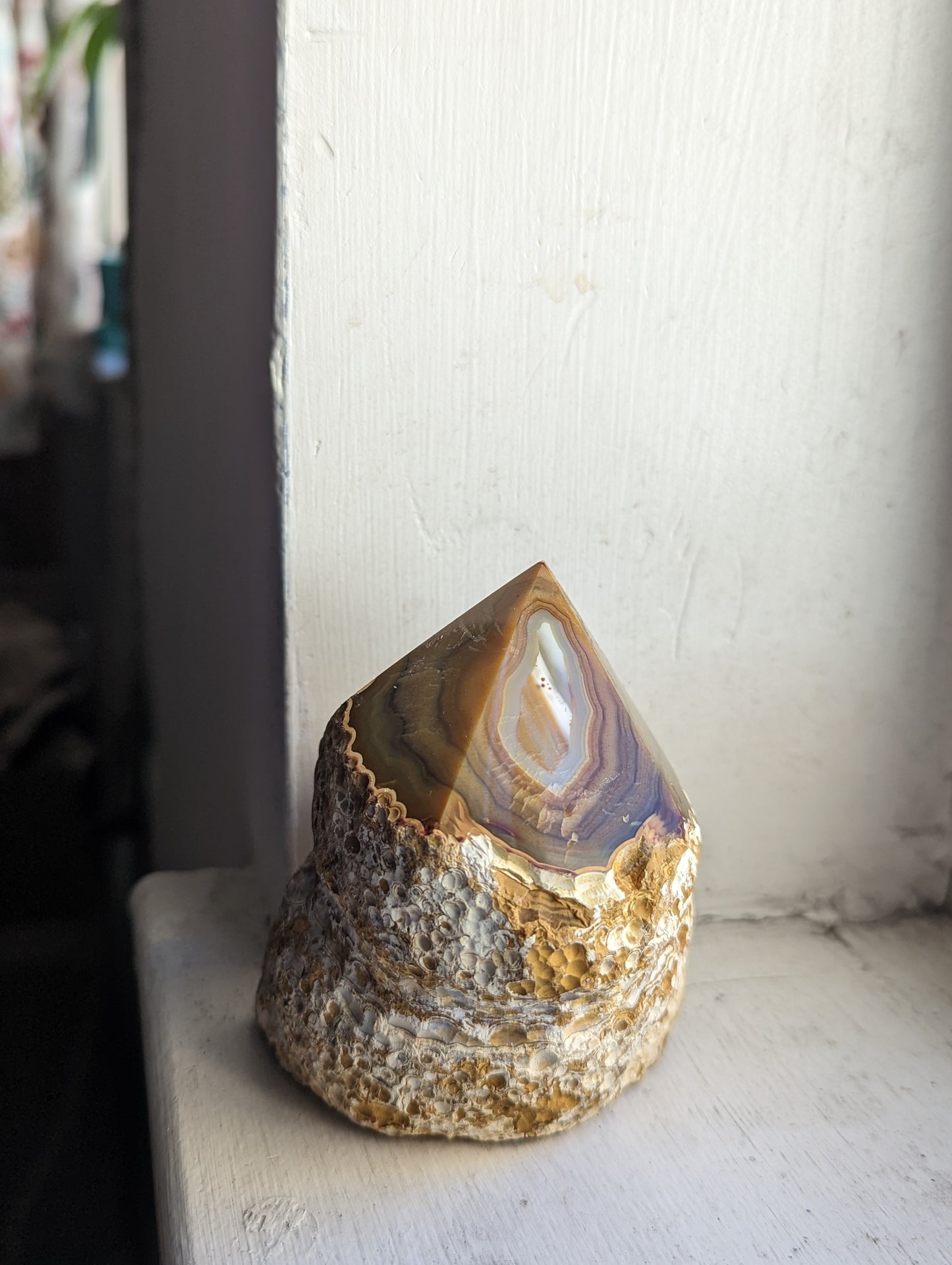 Half Rough Natural Agate Towers