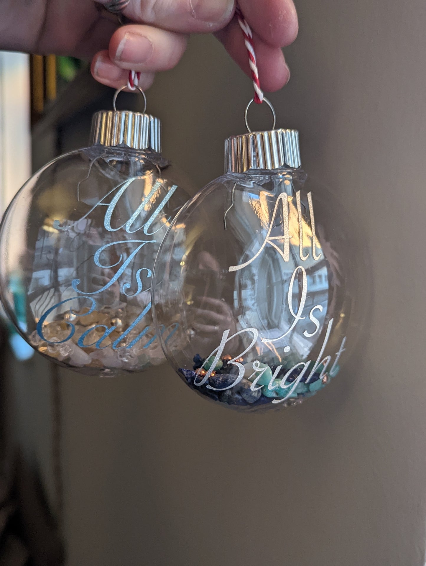 Conjunto de adornos Todo está en calma / Todo está brillante