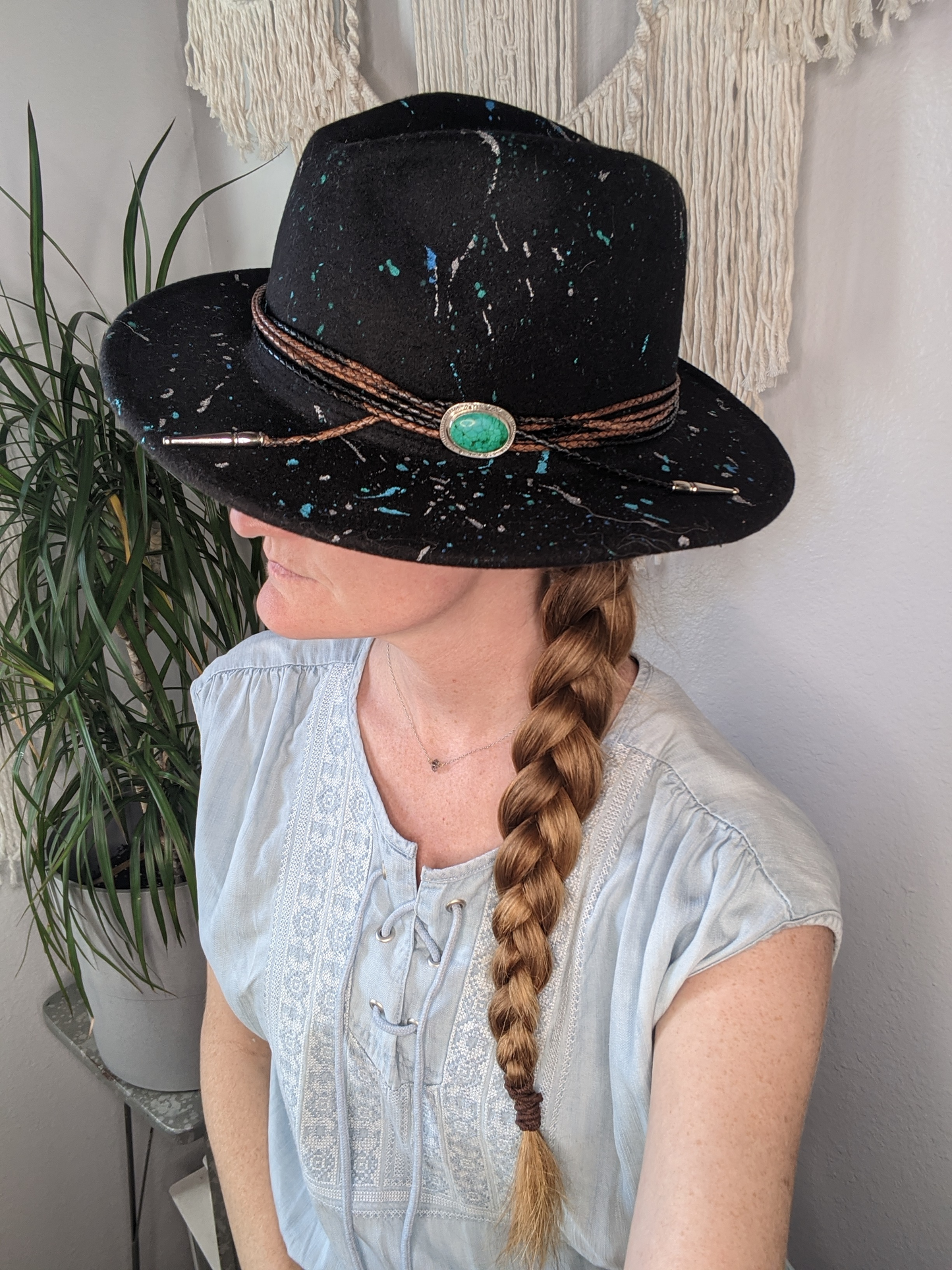 Standard Brim Black Splatter Hat with Turquoise Hat Band - Size Medium