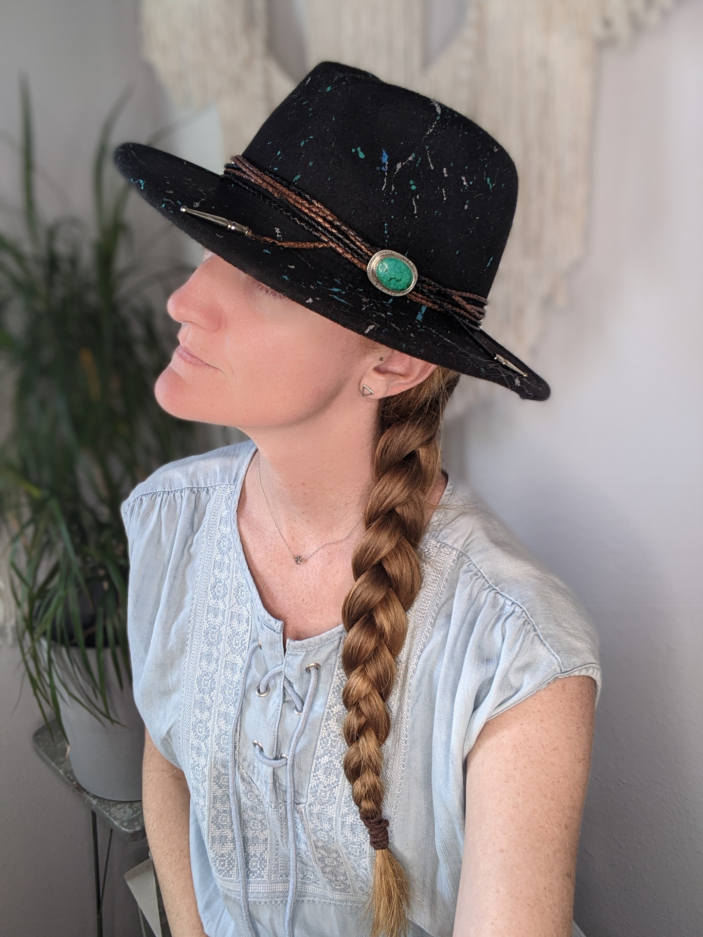 Standard Brim Black Splatter Hat with Turquoise Hat Band - Size Medium
