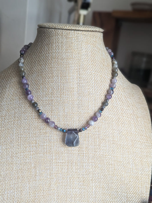 Amethyst and Fluorite Short Beaded Necklace