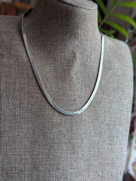 18" Silver Herringbone Flat Chain