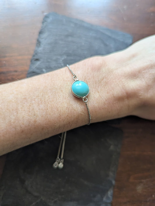 Round Turquoise Howlite Silver Slider Bracelet