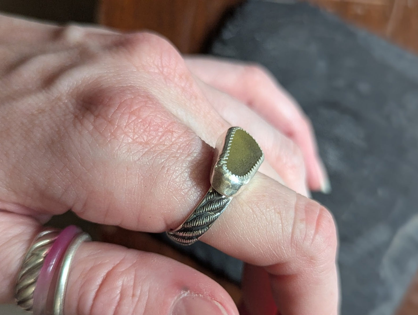 Dark Green Seaglass Silver Striped Band Ring - Size 10